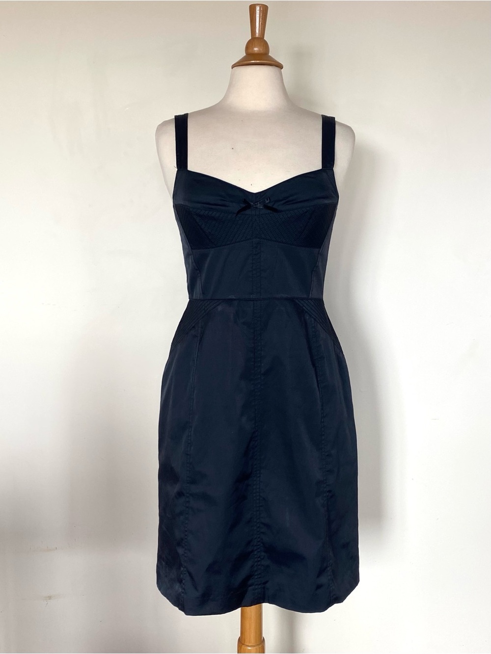 Banana Republic Black Sleeveless Slip Dress Satin Finish Structured Bodice  Sz 8